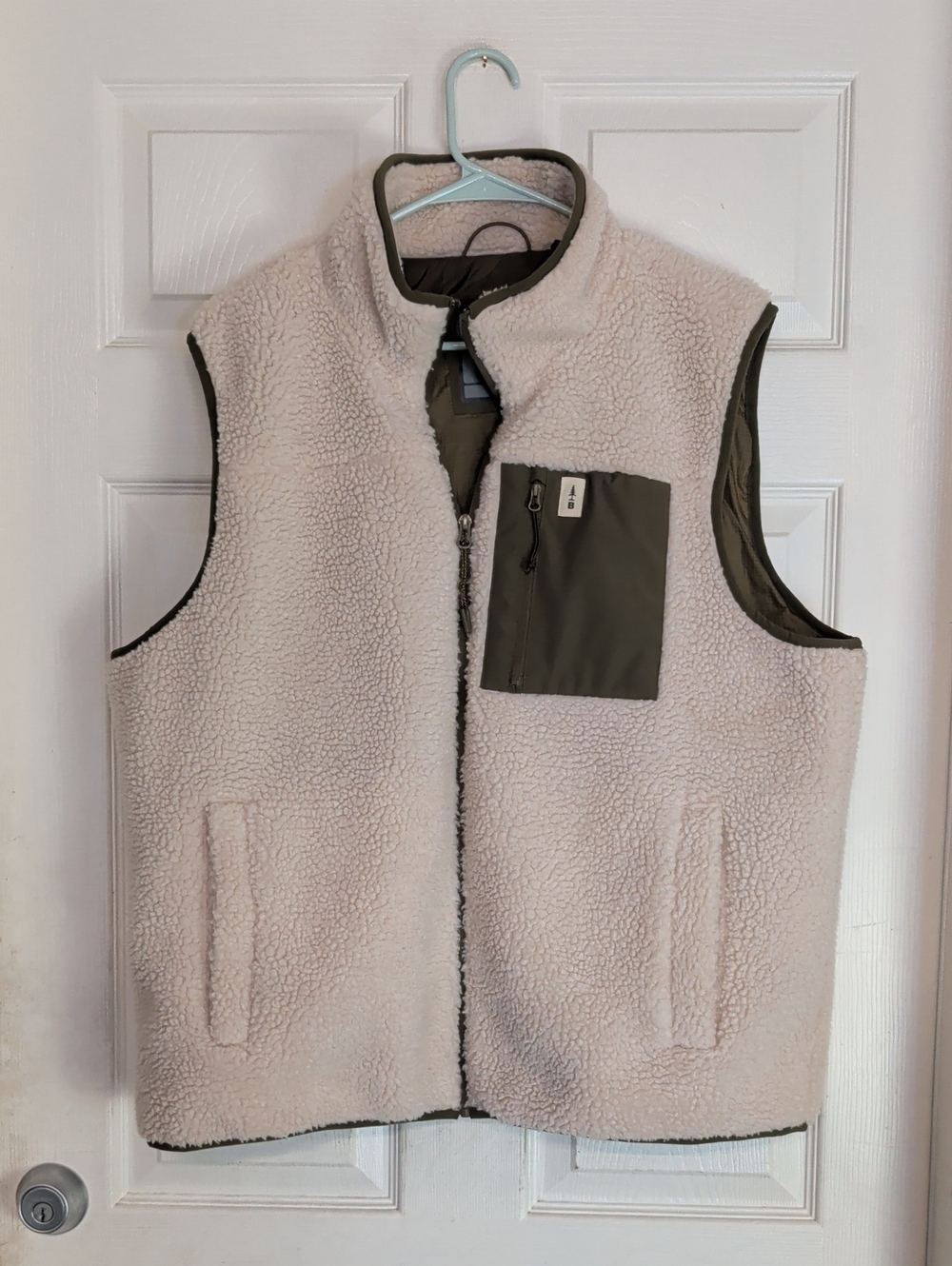 Bass outdoor sherpa vest Men Large